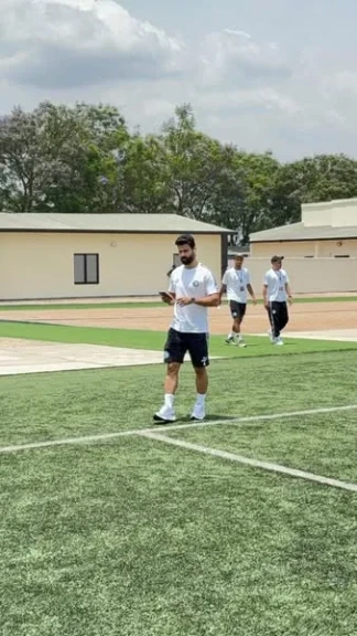 بيراميدز يصل لملعب كيجالي استعداداً لمباراة الجيش الرواندي بدوري أبطال أفريقيا