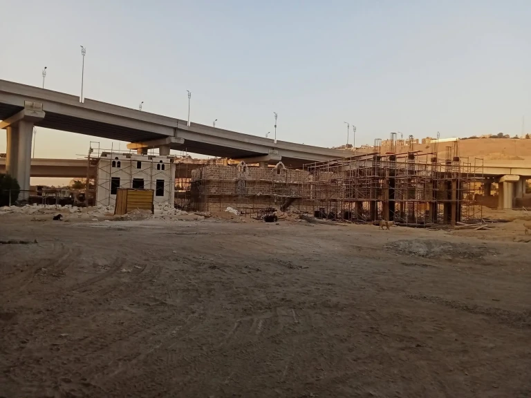 بدء أعمال ترميم واجهة مقبرة الأمير يوسف كمال المنقولة من جبانة الإمام الشافعي إلى سيدي بن عطاء الله السكندري