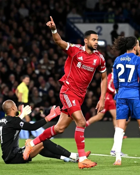 البلوز يفوزو على ليفربول بهدفين بالدورى الانجليزي الممتاز