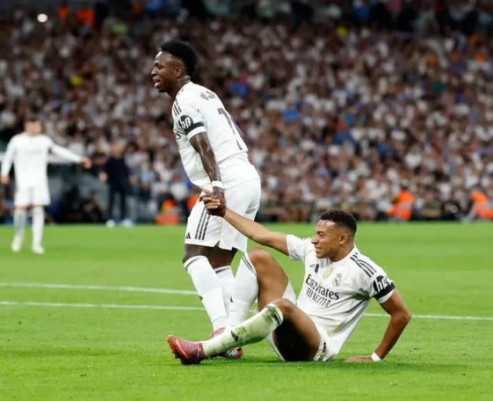 إصابة خفيفة لمبابي في فوز ريال مدريد على فياريال واطمئنان مبدئي داخل النادي