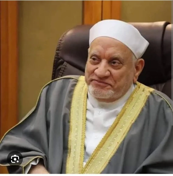 أحمد عمر هاشم 