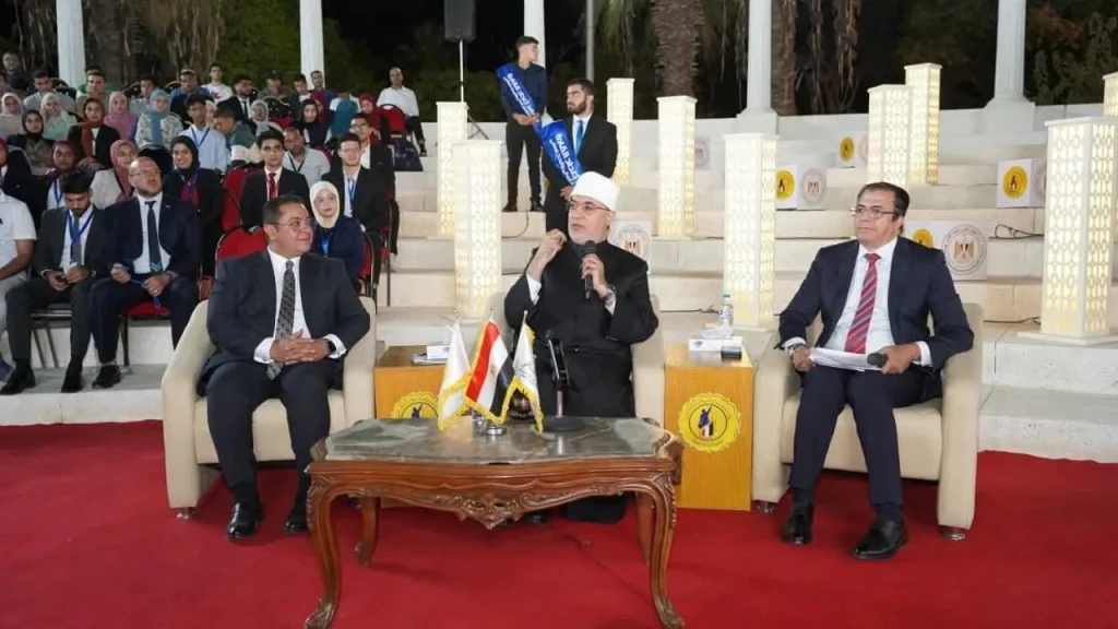 التعليم العالي: فضيلة المفتي في رحاب معهد إعداد القادة.. حوار يجمع بين الفكر والتجديد لبناء وعي الشباب المصري