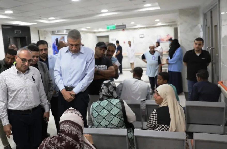محافظ أسوان يدشن وحدة الكلى الصناعى الجديدة بمستشفى كوم أمبو المركزى
