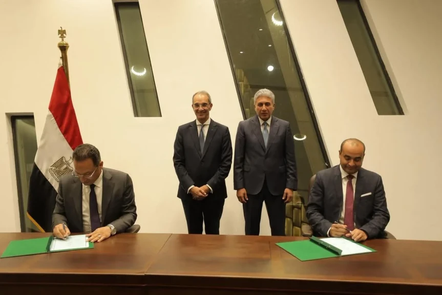 وزيرا الاتصالات  والسياحة يشهدان توقيع بروتوكولى تعاون لرقمنة المحتوى الأثرى المصرى