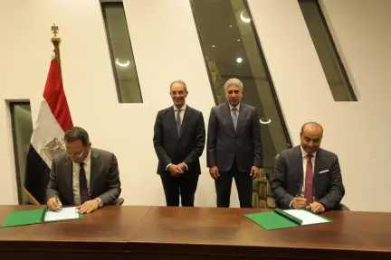 وزيرا الاتصالات  والسياحة يشهدان توقيع بروتوكولى تعاون لرقمنة المحتوى الأثرى المصرى