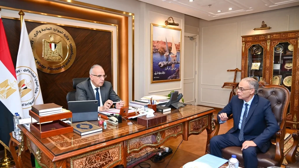 وزير الري يتابع حالة محطات رفع المياه ومجهودات مصلحة الميكانيكا لإحلال وصيانة المحطات