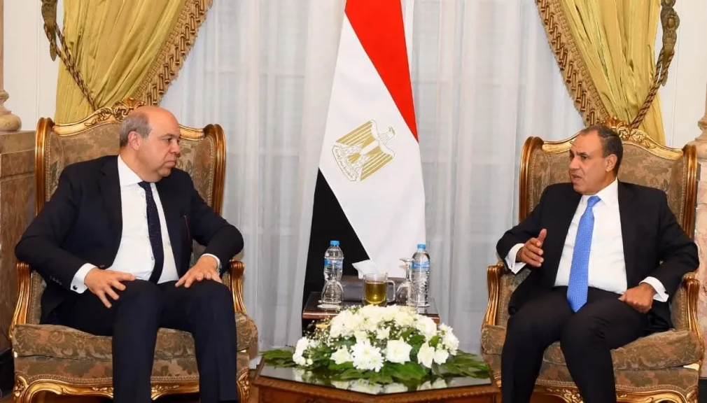 وزير الخارجية يلتقي وزير الطيران المدني