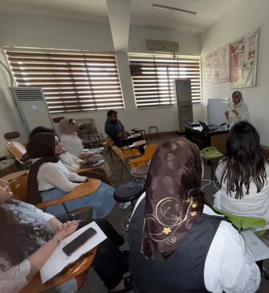 كلية طب المستنصرية ببغداد تقيم محاضرة علمية عن تأثير الالتهابات على صحة النساء والحوامل