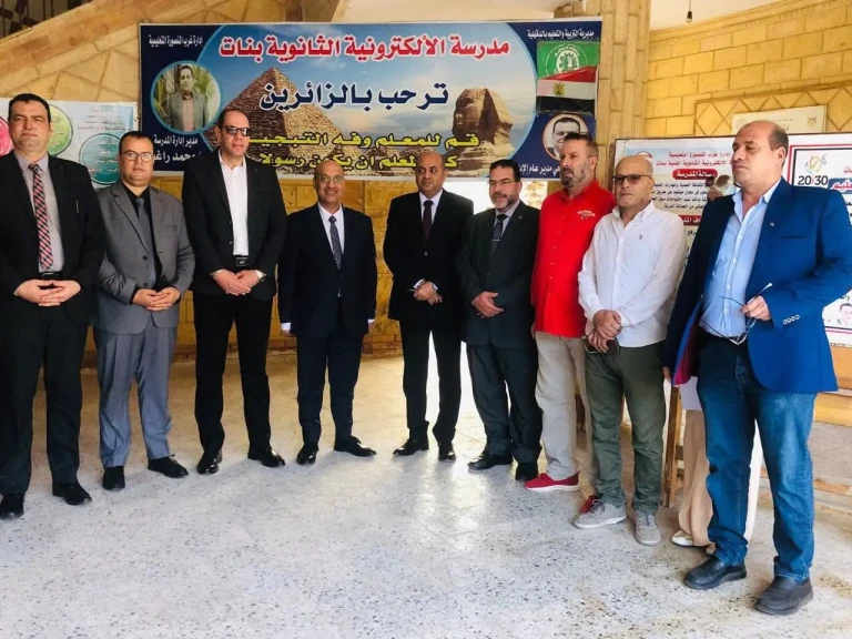 الرشيدي وماهر يتفقدان  مدارس إدارة غرب المنصورة التعليمية