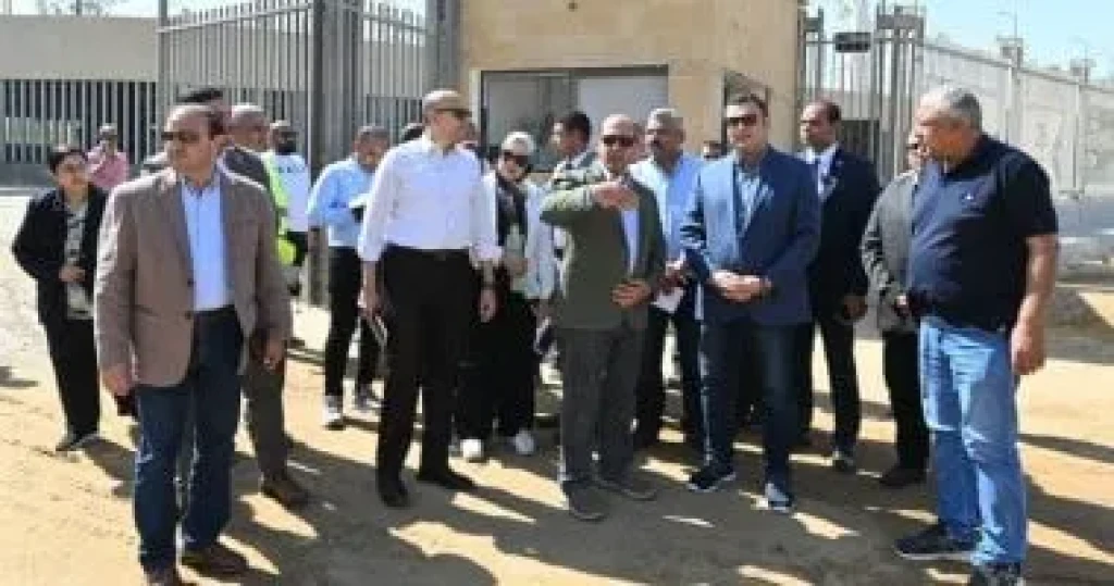 وزير الإسكان يتابع سير العمل بمشروع حدائق تلال الفسطاط بمنطقة مصر القديمة بالقاهرة