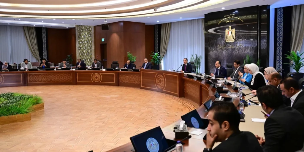 رئيس الوزراء: الحكومة على الحياد التام من جميع مرشحي الانتخابات ودور الأجهزة التنفيذية للدولة هو تيسير وتنظيم العملية الانتخابية