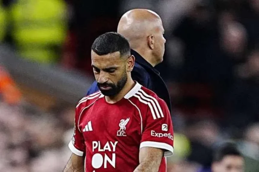 هل يرحل محمد صلاح عن ليفربول قريبًا ؟ بعد حذف اسم الفريق من حسابه