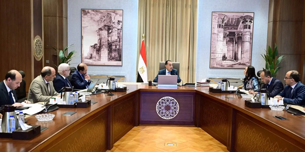 رئيس الوزراء يتابع الموقف المالي للهيئة القومية للتأمين الاجتماعي وسبل تعظيم إيراداتها