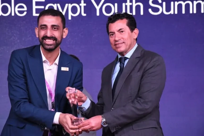 وزير الشباب والرياضة يفتتح النسخة الثانية لــ ”قمة مصر المستدامة للشباب 2025”