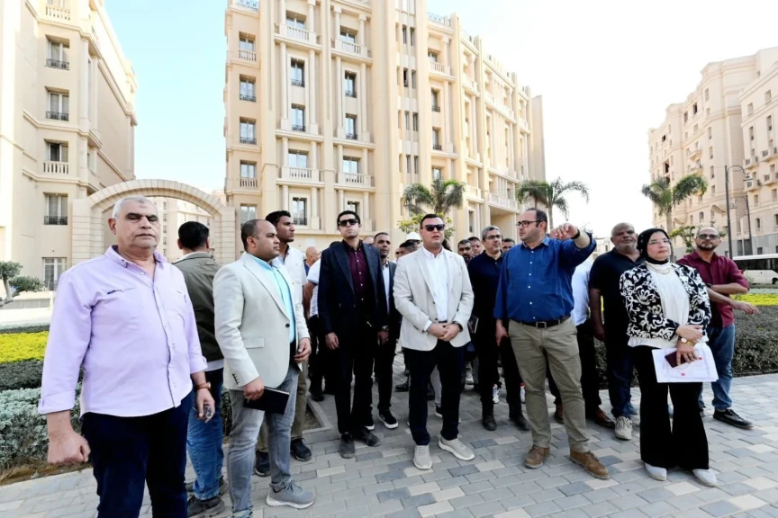 وزير الإسكان يتفقد الحي السكني الخامس ”جاردن سيتي الجديدة” بالعاصمة الإدارية وزير الإسكان يتفقد الحي السكني الخامس ”جاردن سيتي الجديدة” بالعاصمة الإدارية