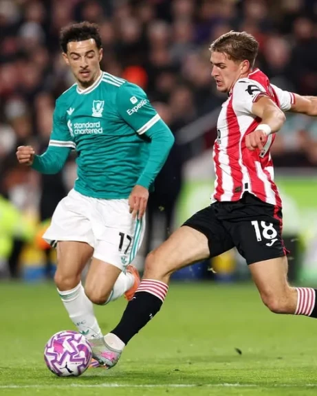 ليفربول يواصل عروضة الضعيفة بهزيمة من برينتفورد بالدوري الانجليزي ليفربول يواصل عروضة الضعيفة بهزيمة من برينتفورد بالدوري الانجليزي