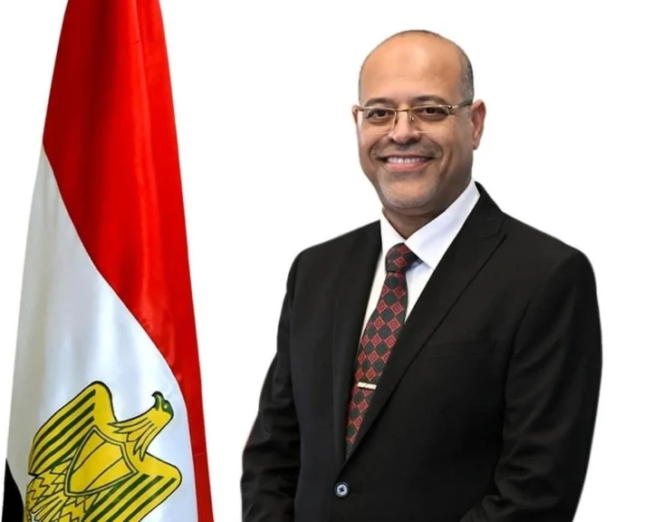 وزير العمل: السبت المقبل إجازة رسمية مدفوعة الأجر للعاملين بالقطاع الخاص بمناسبة... وزير العمل: السبت المقبل إجازة رسمية مدفوعة الأجر للعاملين بالقطاع الخاص بمناسبة افتتاح المتحف المصري الكبير
