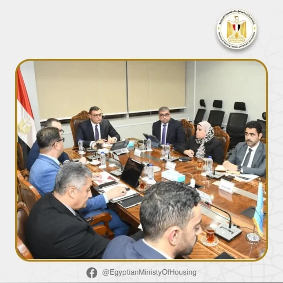 وزير الإسكان يتابع سير العمل بقطاع التخطيط والمشروعات بهيئة المجتمعات العمرانية وزير الإسكان يتابع سير العمل بقطاع التخطيط والمشروعات بهيئة المجتمعات العمرانية