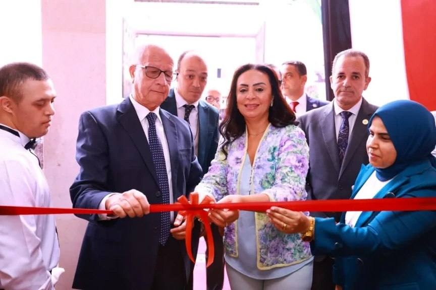 وزيرة التضامن الاجتماعي تفتتح المجمع الشامل لخدمات الإعاقة بالجيزة وزيرة التضامن الاجتماعي تفتتح المجمع الشامل لخدمات الإعاقة بالجيزة
