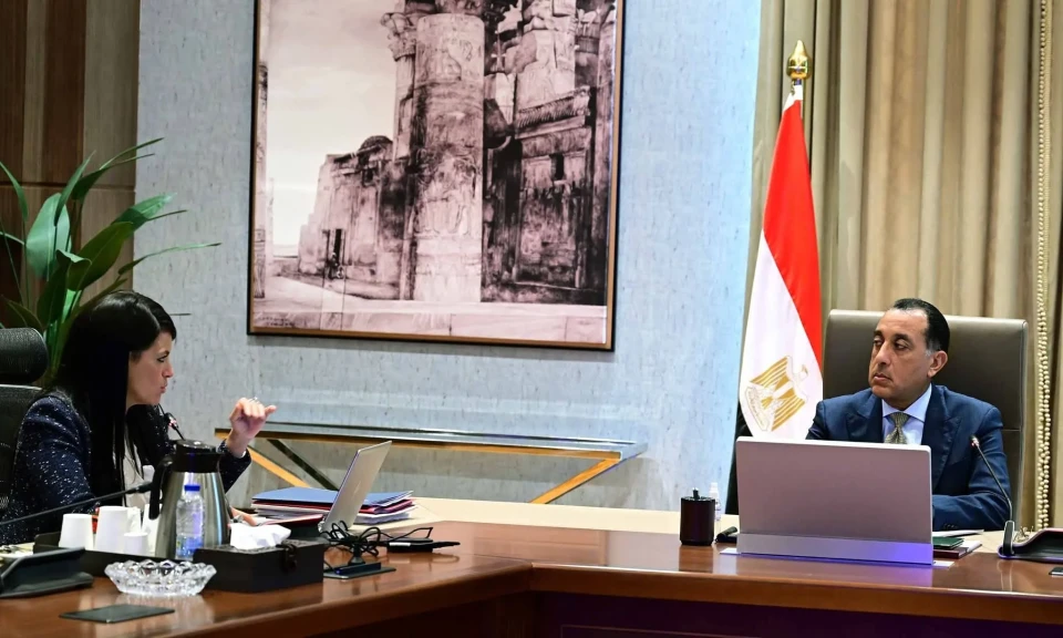 رئيس الوزراء يستعرض الموقف التنفيذي عقب إطلاق الإصدار الأول من السردية الوطنية... رئيس الوزراء يستعرض الموقف التنفيذي عقب إطلاق الإصدار الأول من السردية الوطنية للتنمية الاقتصادية