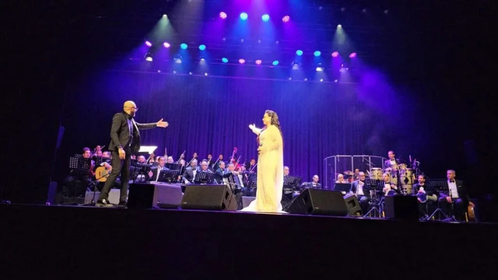 إقبال جماهيري كبير على ليالي مهرجان الموسيقى العربية 33 في الإمارات