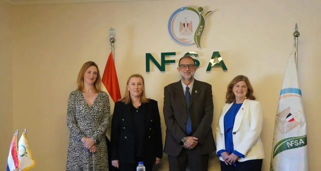 رئيس الهيئة القومية لسلامة الغذاء يلتقي المستشارة الزراعية الإقليمية بوزارة الزراعة والثروة... رئيس الهيئة القومية لسلامة الغذاء يلتقي المستشارة الزراعية الإقليمية بوزارة الزراعة والثروة السمكية والغابات الأسترالية