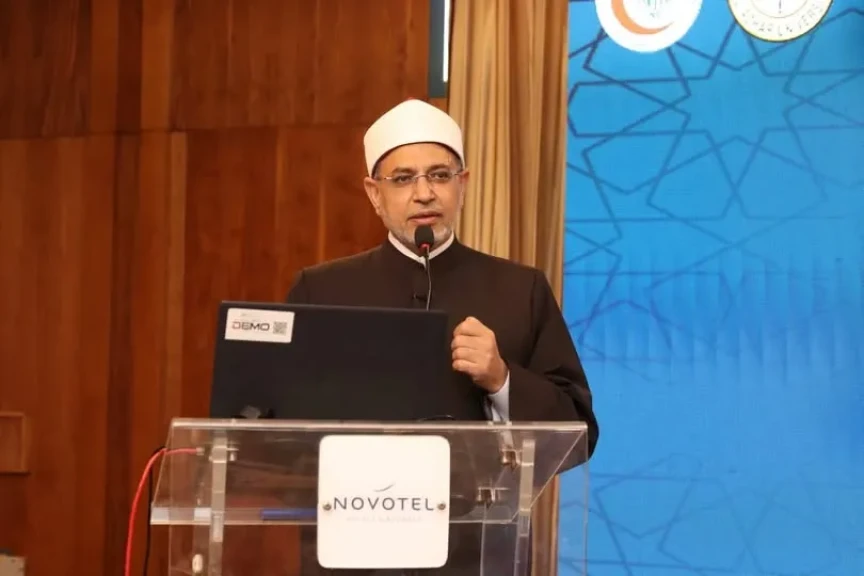 رئيس جامعة الأزهر: زكاة العلم إنفاقه ونشره بين الناس وتعليم العلم يزيده... رئيس جامعة الأزهر: زكاة العلم إنفاقه ونشره بين الناس وتعليم العلم يزيده ولا ينقصه