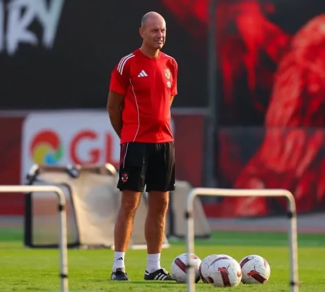 توروب يعلن تشكيل الأهلي أمام بتروجت بدوري نايل توروب يعلن تشكيل الأهلي أمام بتروجت بدوري نايل