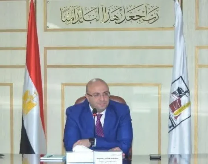 محافظ بني سويف : تخصيص 11 شاشة عرض بمدن المحافظة لنقل فعاليات افتتاح المتحف المصري الكبير