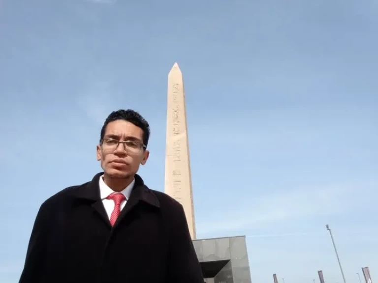 رمسيس الثاني ومسلته المعلقة من صان الحجر إلى المتحف المصري الكبير