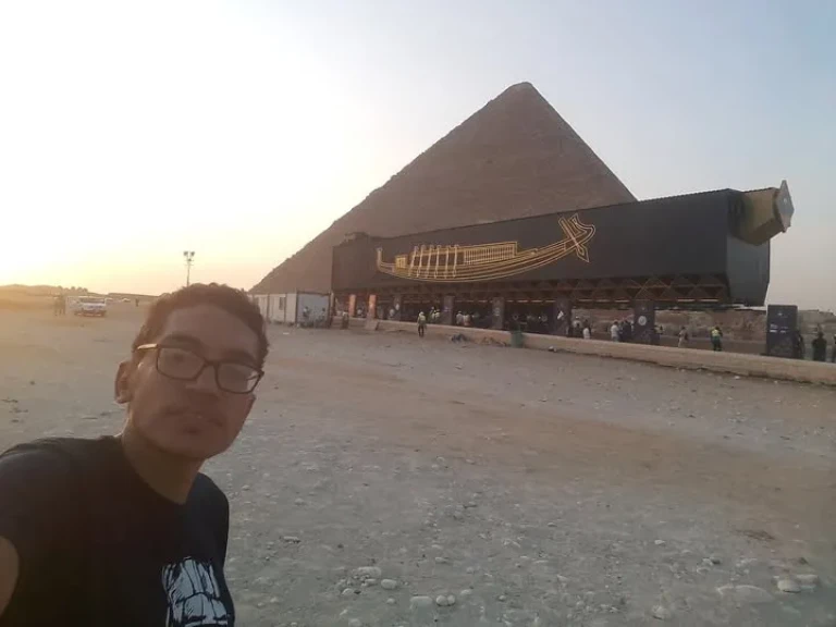 رحلة مركب خوفو من اكتشاف محمد زكي نور وكمال الملاخ إلى المتحف المصري الكبير