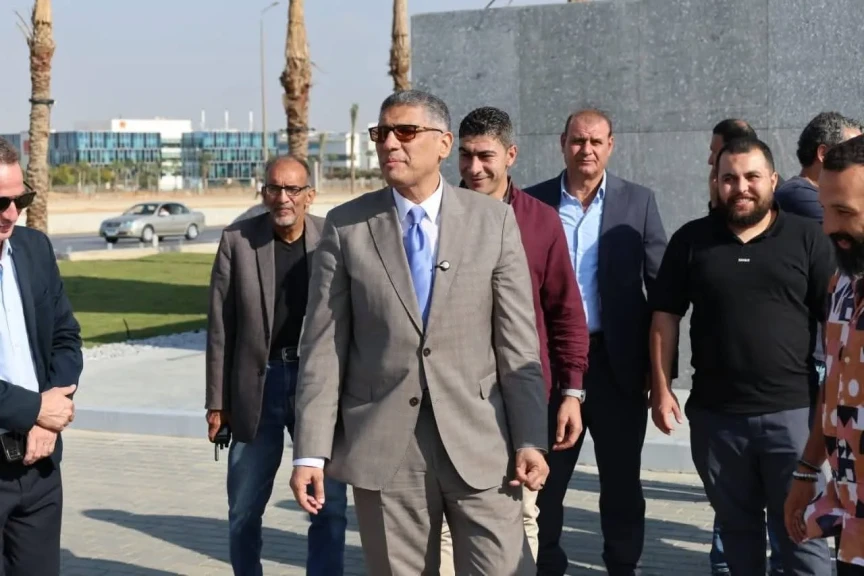 محافظ الجيزة يتفقد اللمسات النهائية لأعمال التطوير والتجميل استعدادًا لافتتاح المتحف المصري... محافظ الجيزة يتفقد اللمسات النهائية لأعمال التطوير والتجميل استعدادًا لافتتاح المتحف المصري الكبير