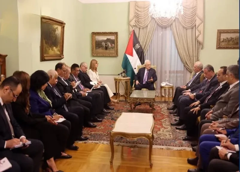 الرئيس محمود عباس: أعرب عن تقديري لجهود الرئيس السيسي لدعم الشعب الفلسطيني الرئيس محمود عباس: أعرب عن تقديري لجهود الرئيس السيسي لدعم الشعب الفلسطيني