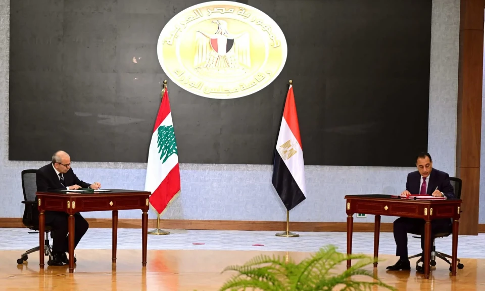 رئيسا وزراء مصر ولبنان يشهدان توقيع عدد من مذكرات التفاهم وبروتوكولات التعاون بين البلدين في مختلف المجالات