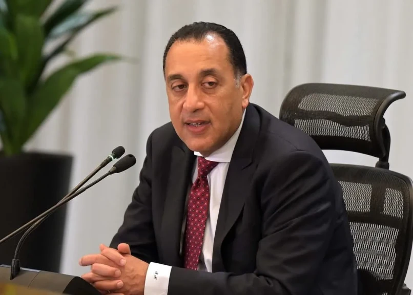 رئيس الوزراء يغادر إلى قطر للمشاركة في ”القمة العالمية الثانية للتنمية الاجتماعية” و”القمة الأولى لقادة التحالف العالمي لمكافحة الفقر والجوع”