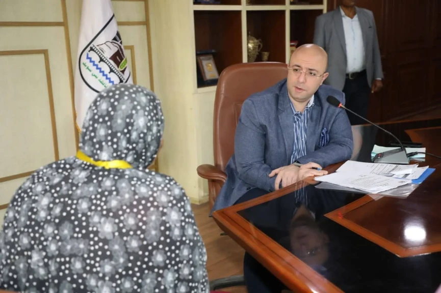 محافظ بني سويف يواصل عقد اللقاء الأسبوعي المفتوح مع المواطنين