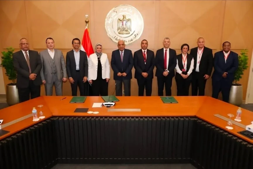 منصة الطاقة التابعة لشركة حسن علام للمرافق وإنفنيتي باور وتوقّعان اتفاقيات تكميلية مع وزارة الكهرباء لتطوير مشروعات وطنية في قطاع الطاقة المتجددة