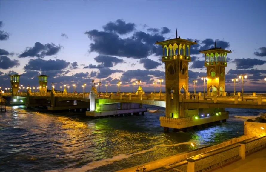 محافظة الإسكندرية تنفى تتعطيل الدراسة غداً بسبب الأمطار واضطراب حالة الطقس