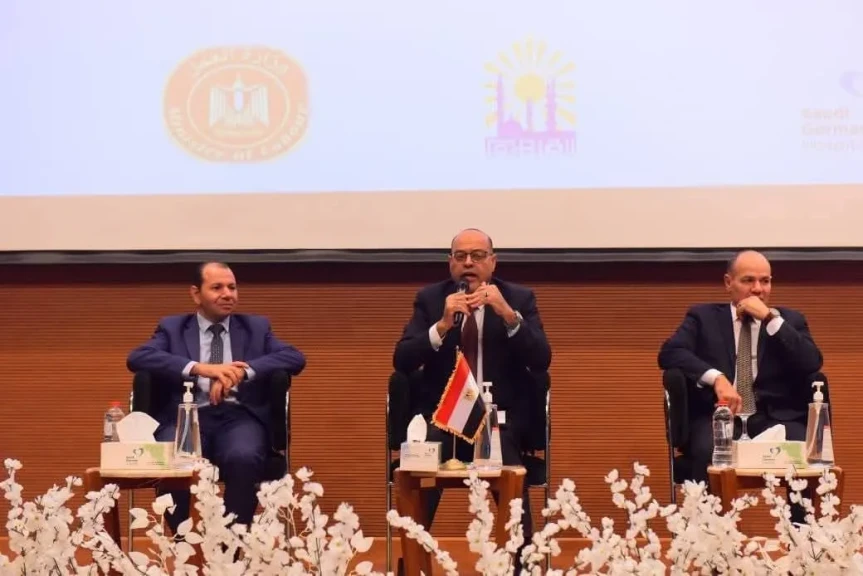 وزير العمل يفتتح ندوة توعوية بقانون العمل الجديد بحضور ممثلي شركات خاصة