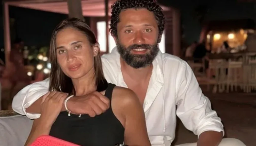 انفصال كريم محمود عبدالعزيز عن آن الرفاعي