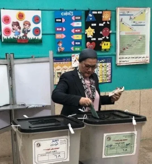 رئيسة ”القومي للطفولة والأمومة” تُدلي بصوتها بـ  انتخابات مجلس النواب وتدعو المواطنين للمشاركة الفاعلة