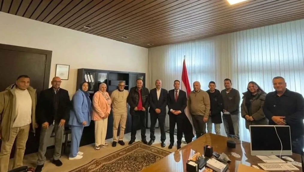 سفير مصر بهولندا: الخارجية تولي اهتمامًا كبيرًا لرعاية المصريين بالخارج