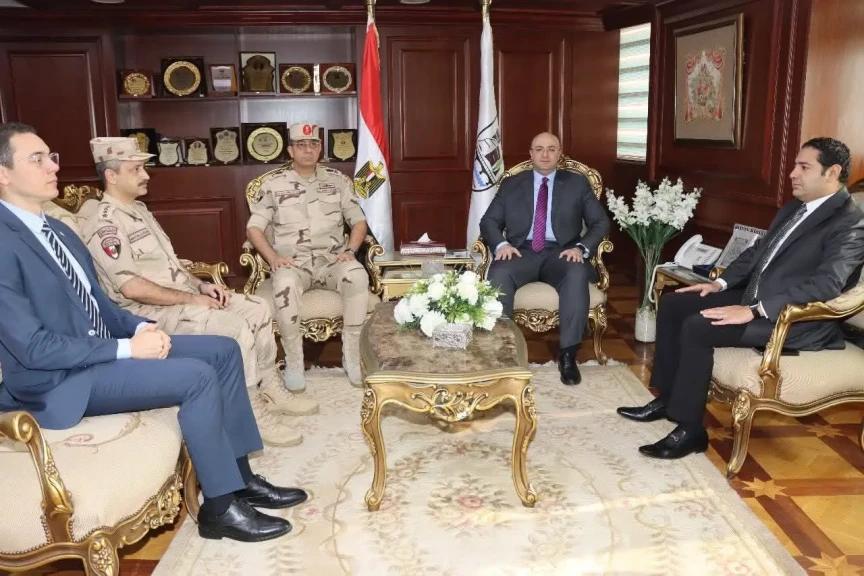 محافظ بني سويف يستقبل قائد قوات الدفاع الشعبي والعسكري