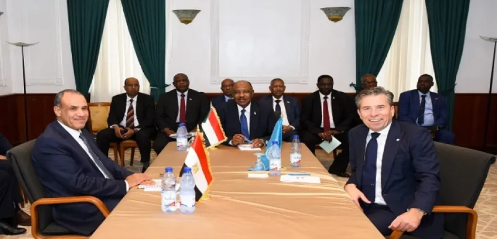 وزيرا خارجية مصر والسودان ووكيل السكرتير العام للأمم المتحدة يبحثون الجهود الإنسانية فى السودان