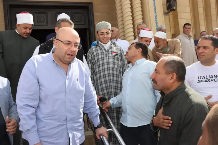 محافظ بني سويف يستمع لطلبات المواطنين ويوجّه بسرعة اتخاذ الإجراءات اللازمة