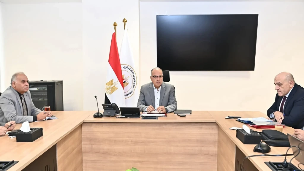 وزير الري يتابع موقف مشروع المسار الناقل لمياه الصرف الزراعي لمحطة المعالجة فى الدلتا الجديدة