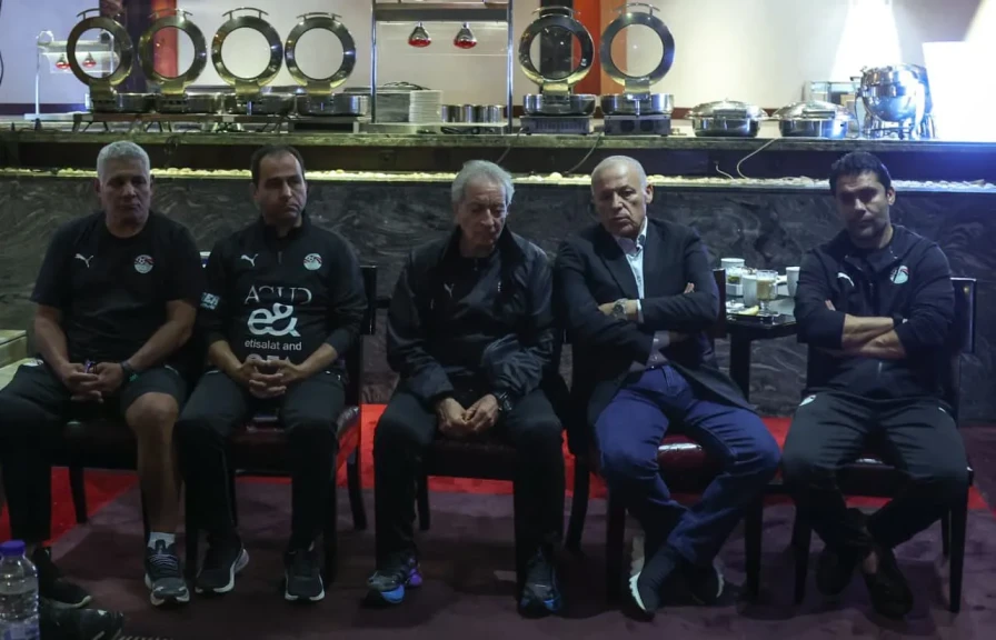 بالصور : أبوريدة يجتمع مع منتخب مصر المشارك في كأس العرب