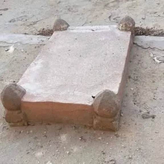 وصف ضريح الإمام ورش في مقابر الإمام الشافعي بالقاهرة