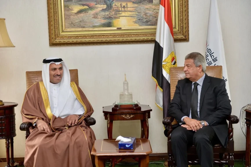 تعاون إعلامي متجدد بين مصر والبحرين..  خالد عبدالعزيز يلتقي وزير الإعلام البحريني لبحث تعزيز الشراكة الإعلامية بين البلدين