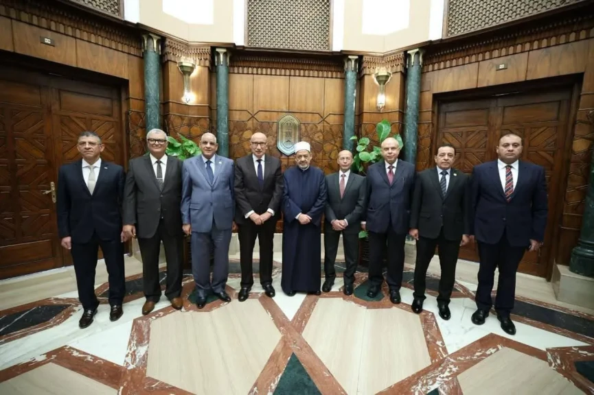 رئيس محكمة النقض رئيس مجلس القضاء الأعلى يتوجه لزيارة فضيلة الإمام الأكبر شيخ الأزهر